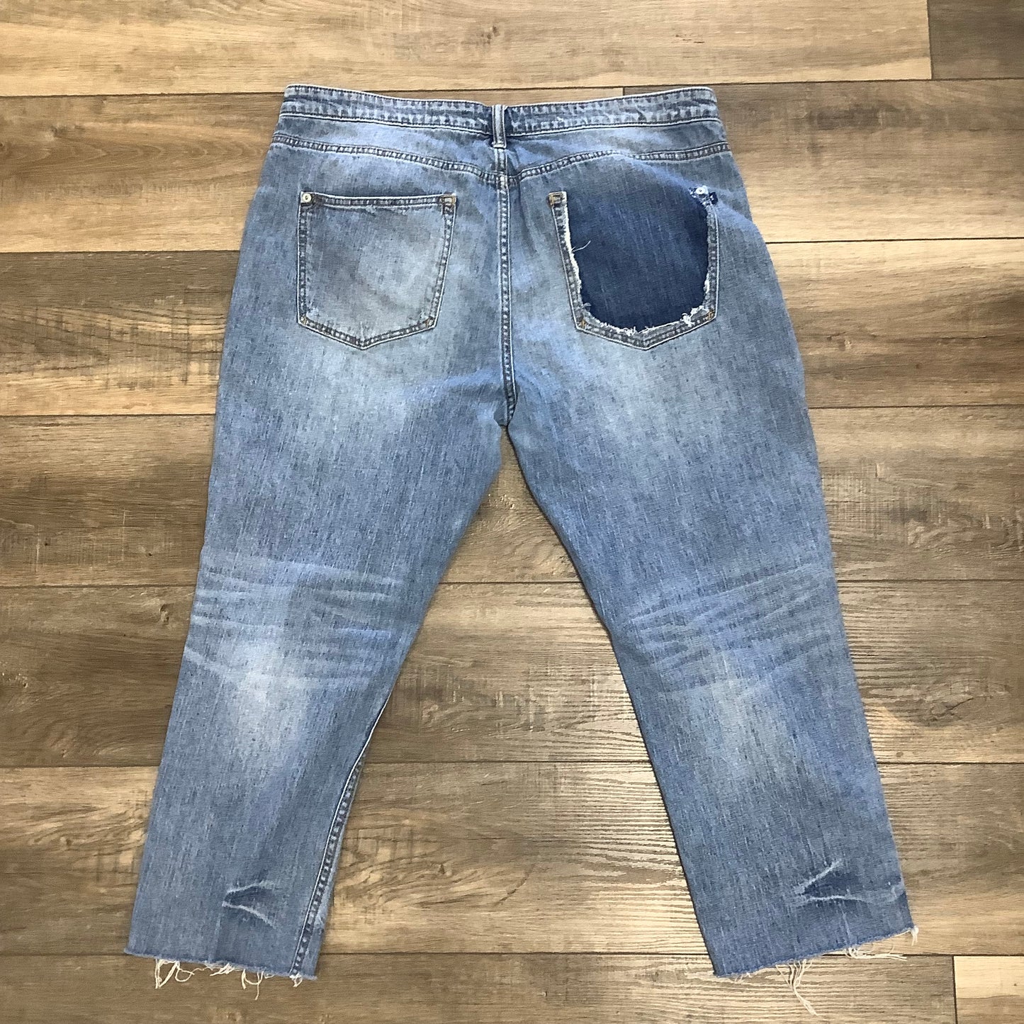Pilcro/Patagonia Size 12 Ripped Jeans