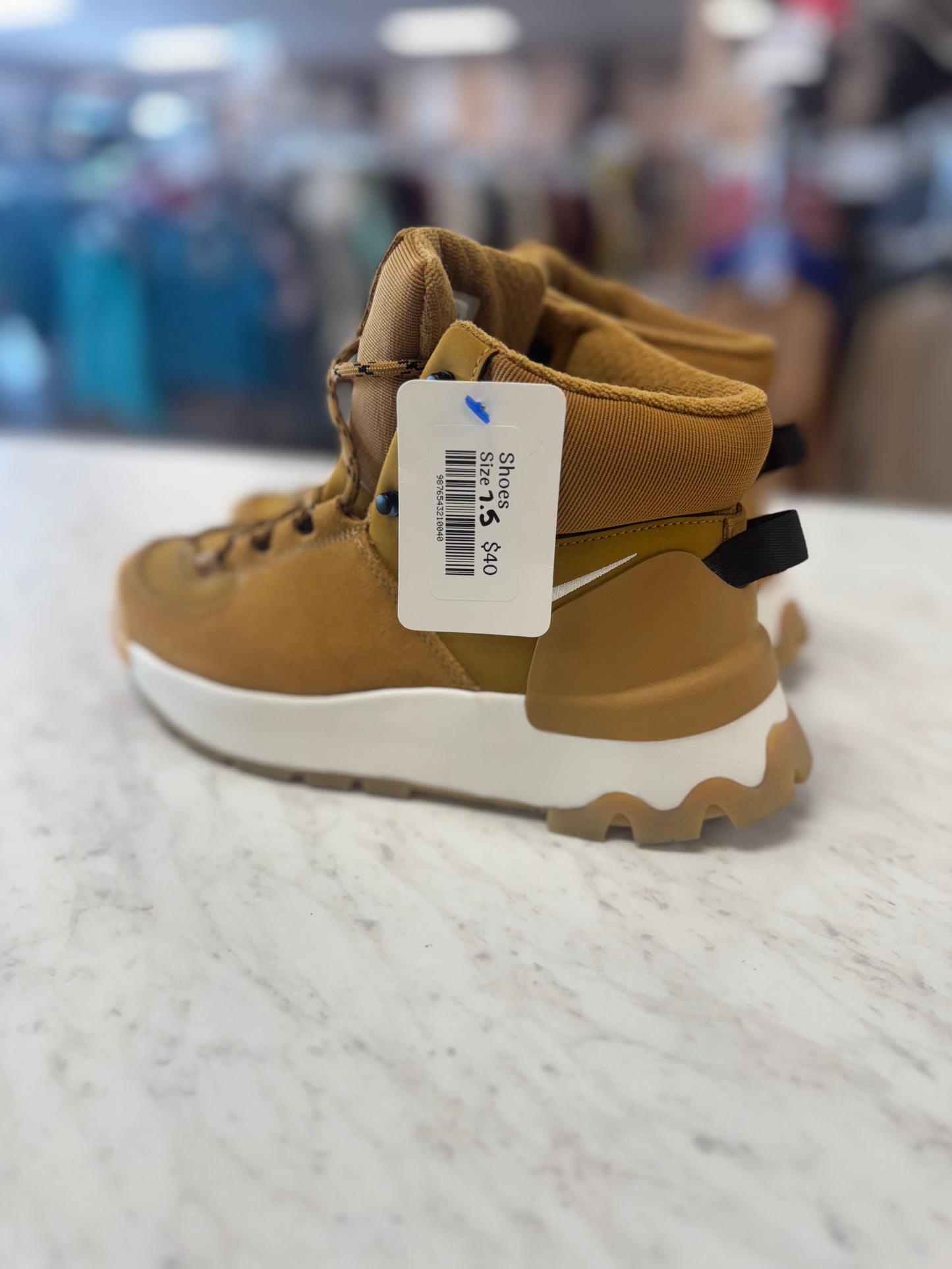 Nike HighTops 7.5 Khaki