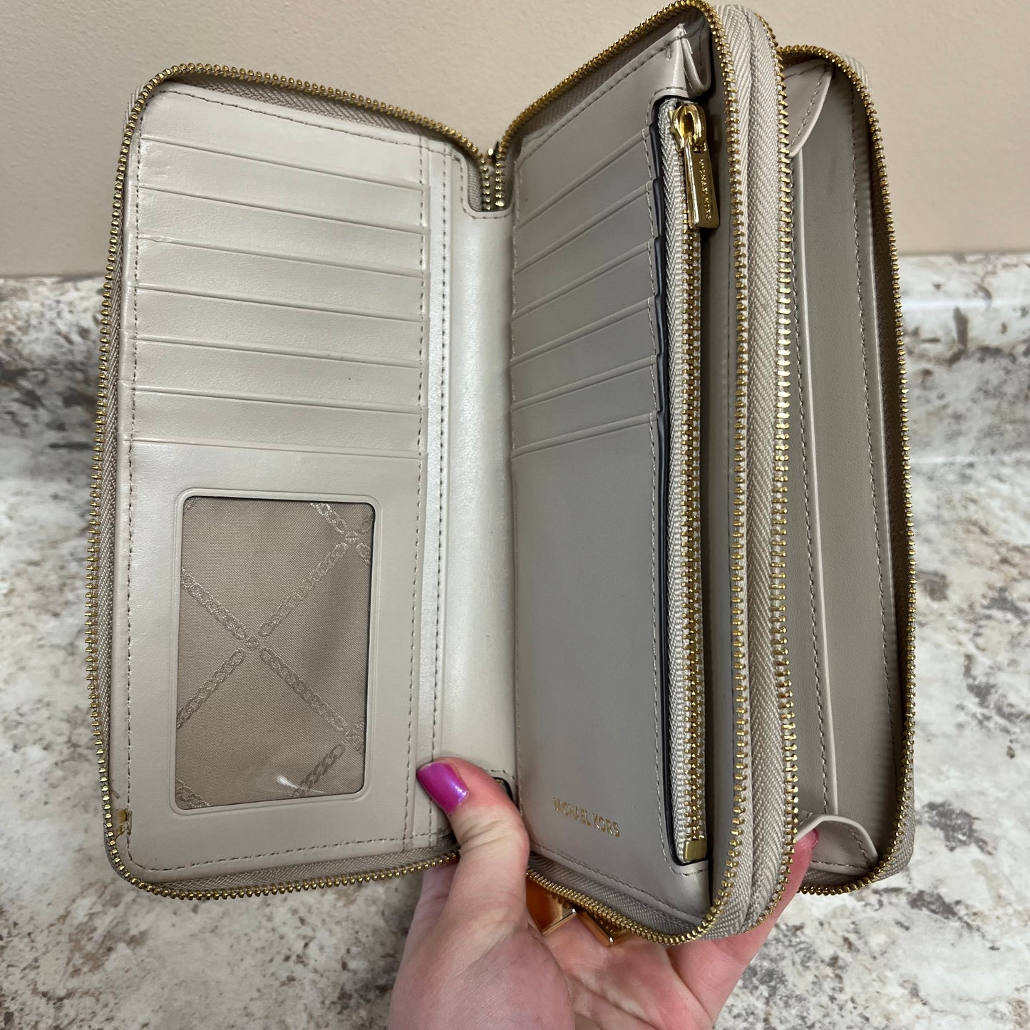 Michael Kors Mercer Satchel Purse and Wallet Set!