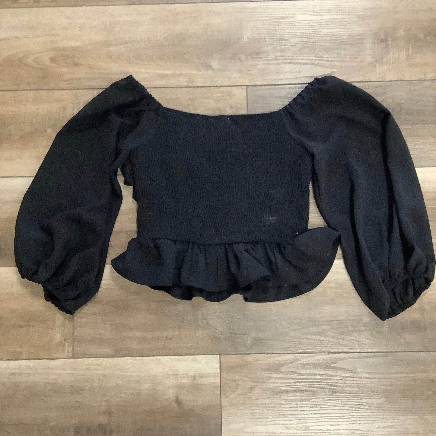 Black entro Puffy Sleeve Top Size Medium