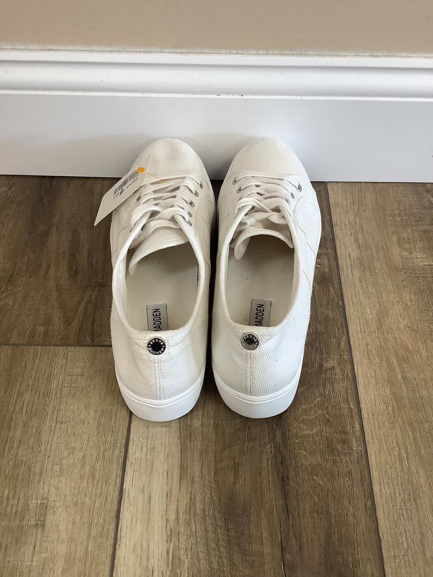 Size 9 White Creme Steve Madden Tennis Shoes