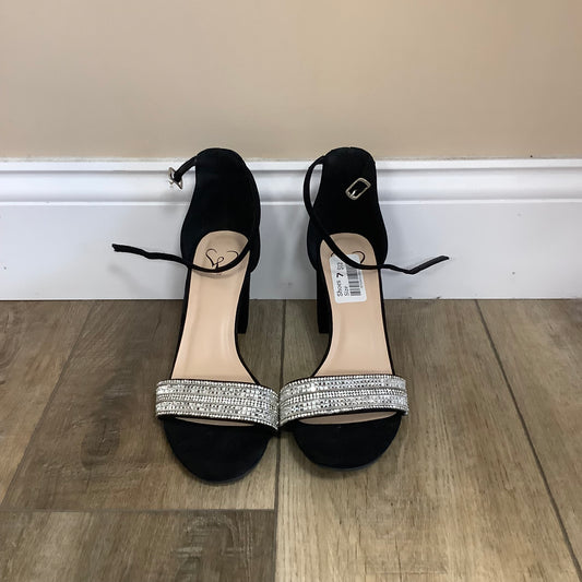 Black And Silver Open Toed Heels Size 7