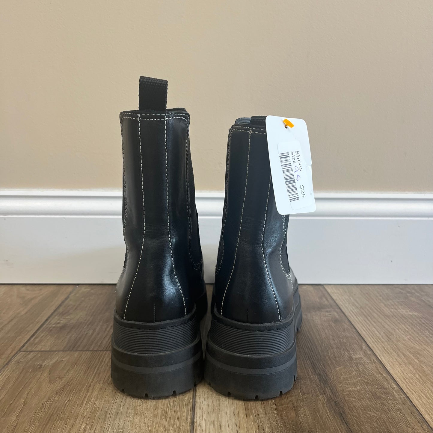 Size 9.5 Black Marc Fisher Boots