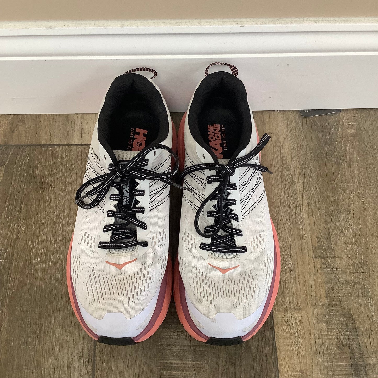 White And Salmon Size 7.5 Hoka Tennis Shoes