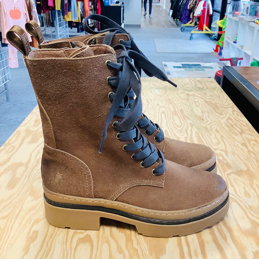 Frye Chelsea boot size 7.5