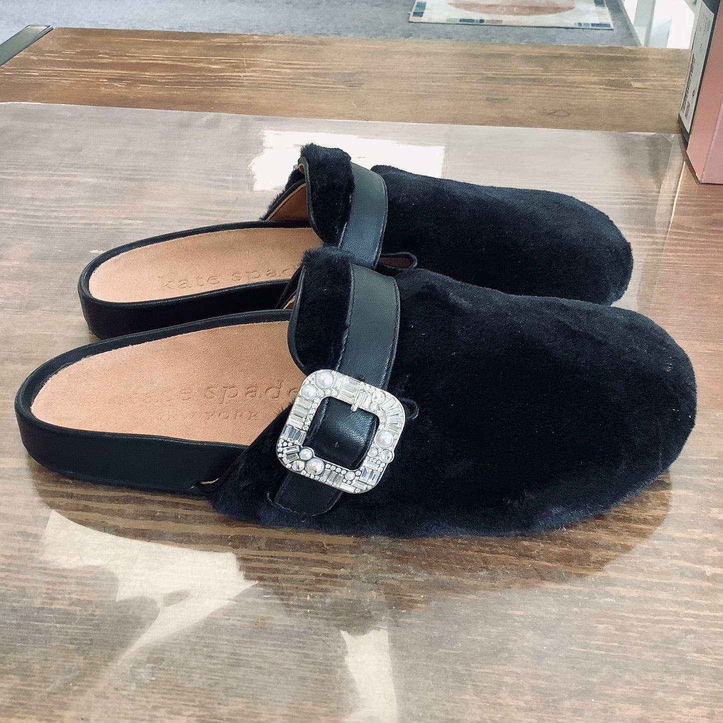 Kate Spade Cici size 7 faux fur black slides