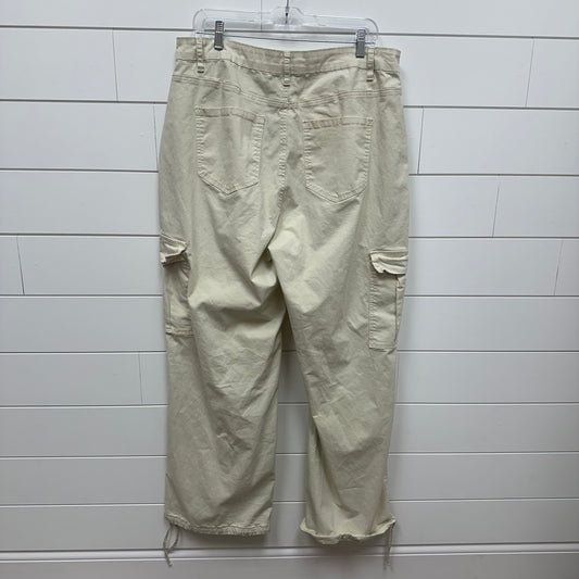 American Bazi 2X Cream Cargo Pants